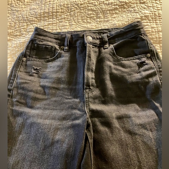 American Eagle Black Mom Jeans Size 2 - Picture 9 of 13